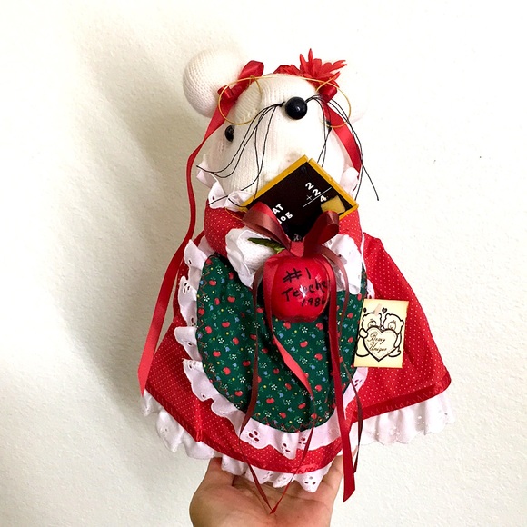 🖤1986 11” MUSIC BOX #1 Teacher Doll